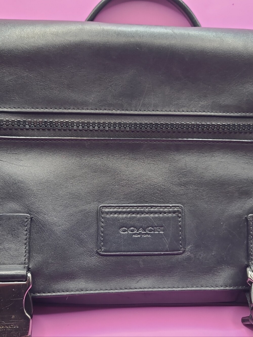 COACH C2713 Men's Track Messenger Bag Black Smooth Calf Leather - Picture 2 of 16